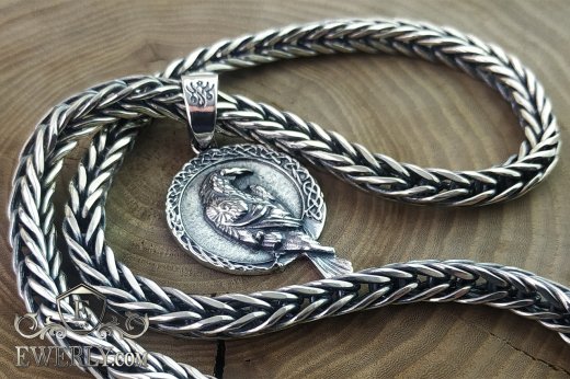 Silver chain Spica and pendant with a raven, фото