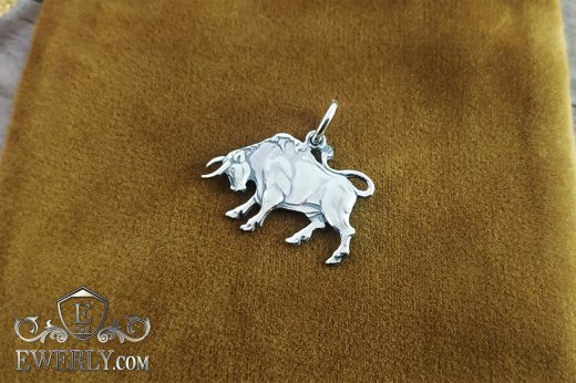 Pendant of silver "Taurus" with blackening, фото