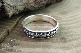 Silver ring with a skulls, фото